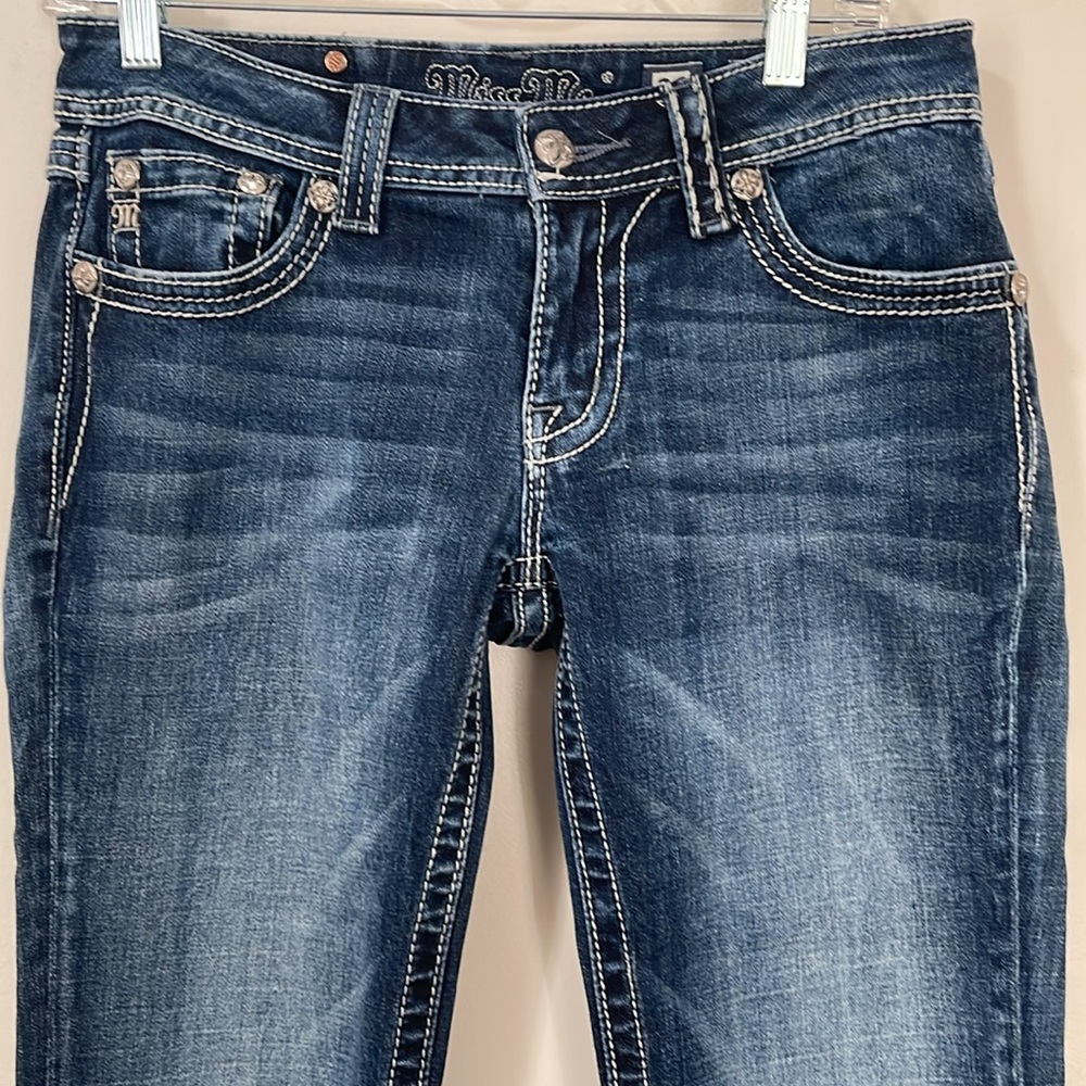 ☀️Sale☀️ Miss Me denim boot cut jeans embroidered and embellished size 29 waist - Picture 2 of 11